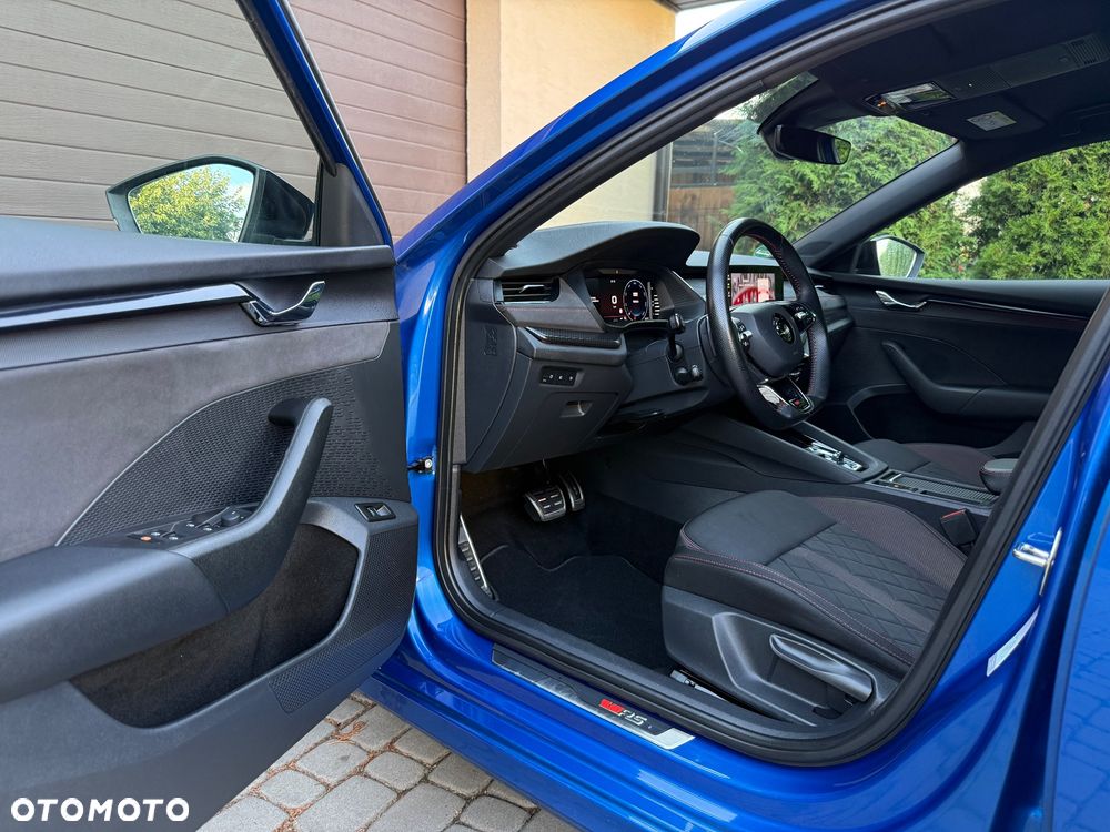 Skoda Octavia 2.0 TDI DSG RS - 18