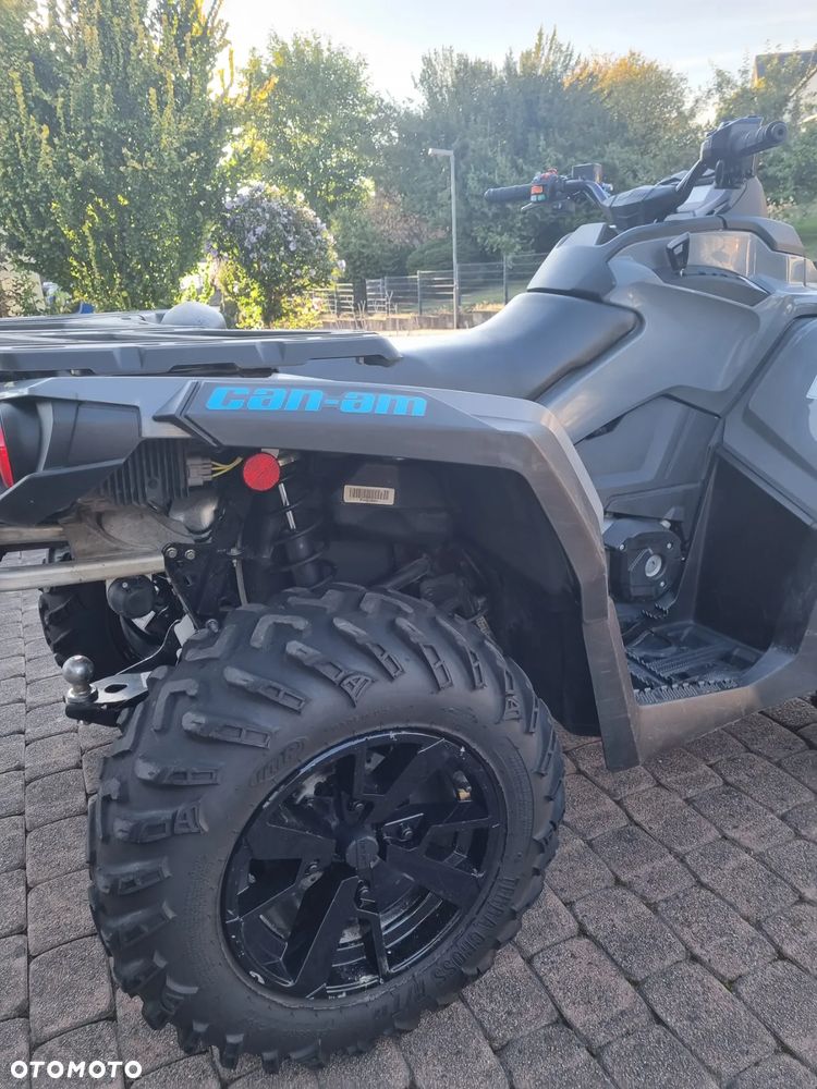 Can-Am Outlander