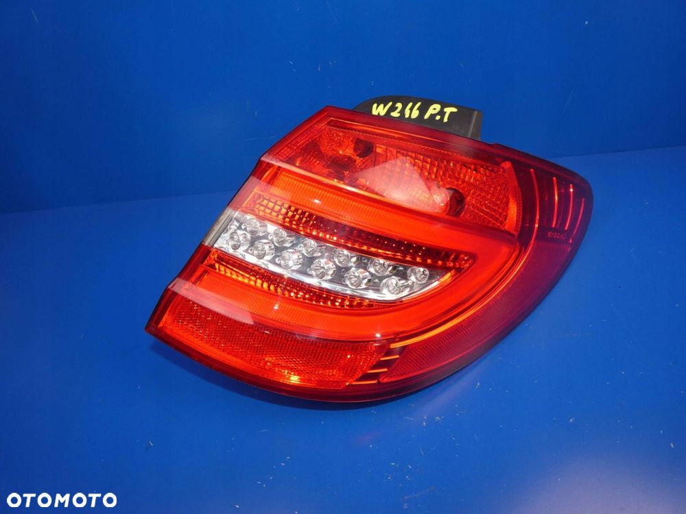 MERCEDES B KLASA W246 LAMPA PRAWA PRAWY TYŁ TYLNA LED - 1