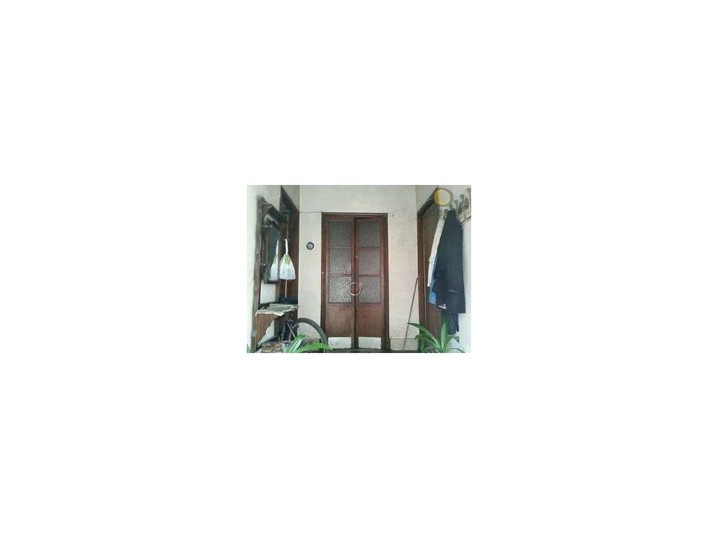 Moradia em terreno com 1200 m2 - Grande imagem: 3/7