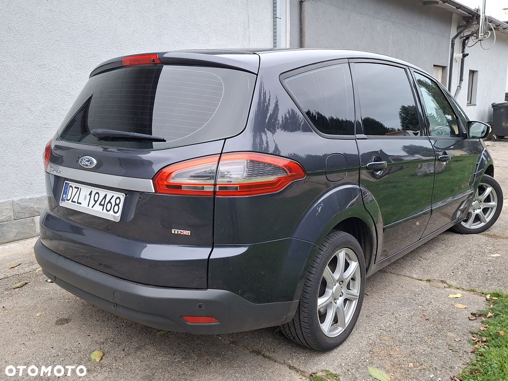 Ford S-Max 2010 photo 4