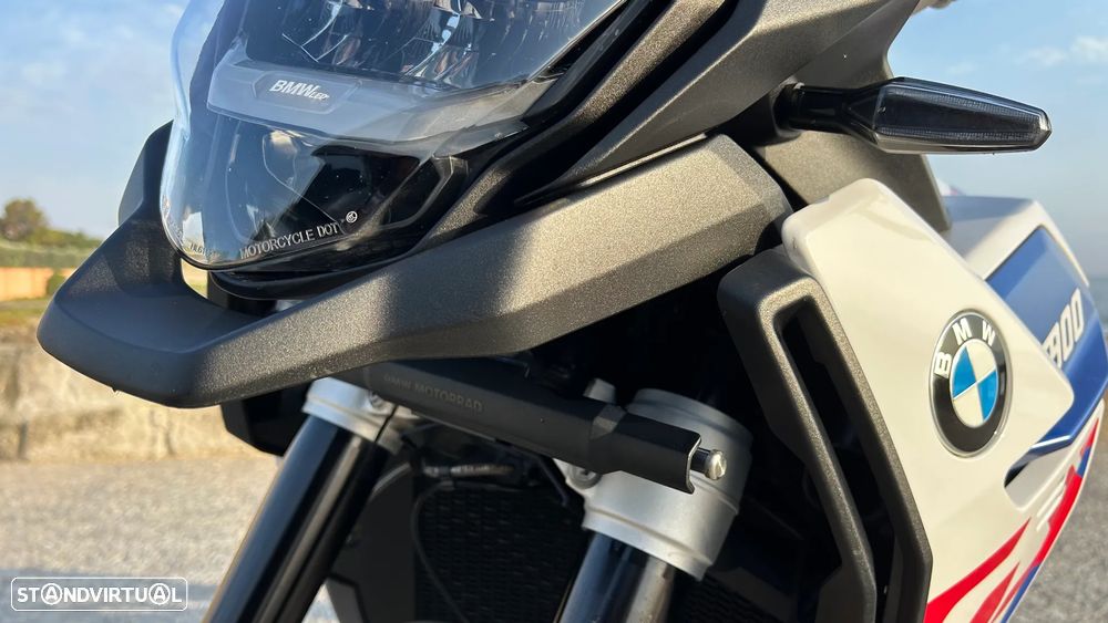 BMW F 900 GS Lightwhite / Racing Blue Metalizado (Versão GS Trophy) - 9