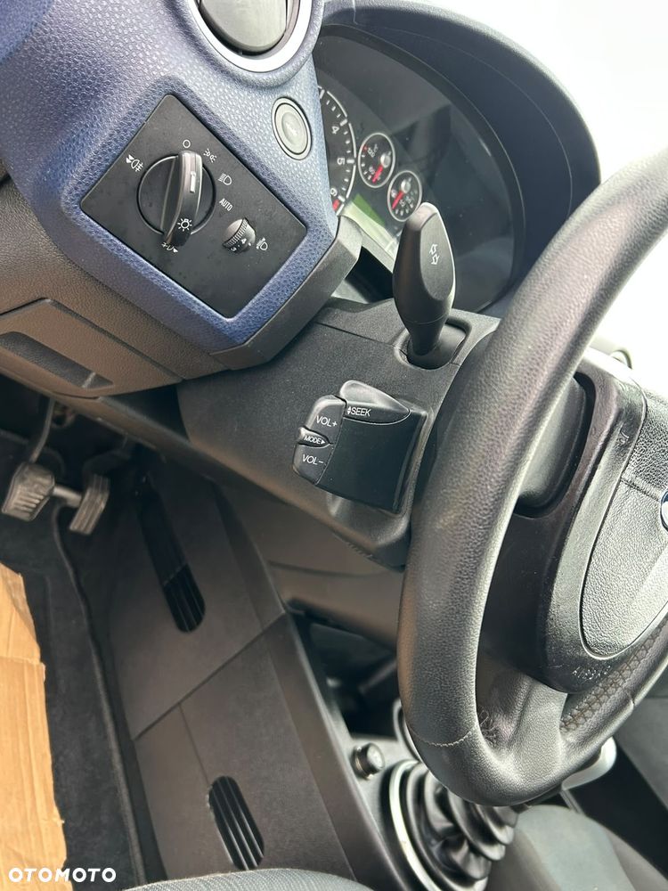 Ford Fiesta 1.4 Blues - 18