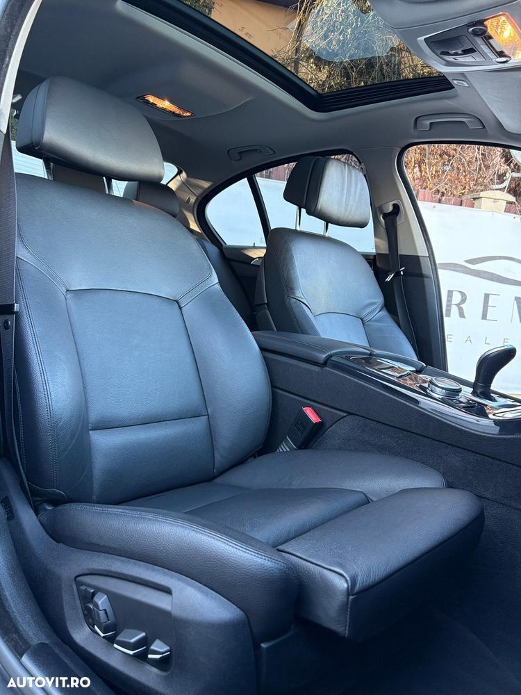 BMW Seria 5 525d xDrive Sport-Aut. - 17