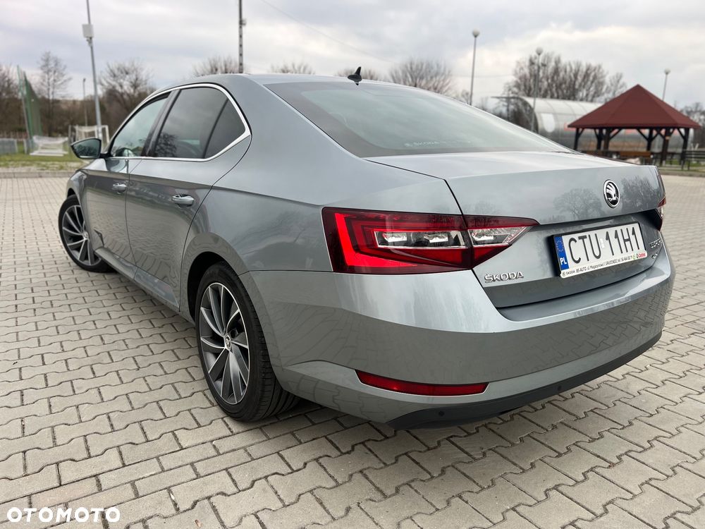 Skoda Superb 2.0 TDI SCR 4x4 L&K DSG - 12