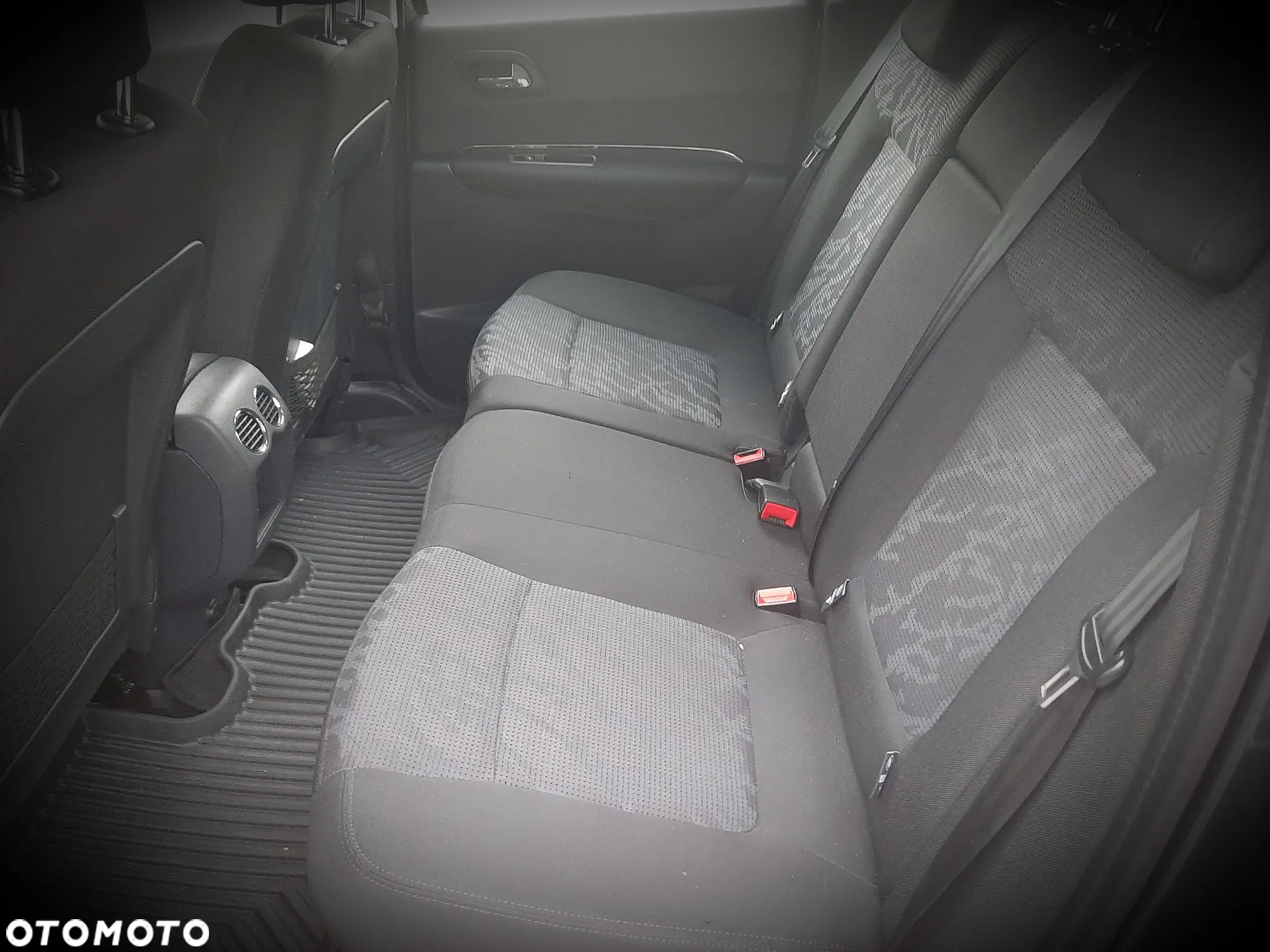 Peugeot 3008 1.6 Access - 12
