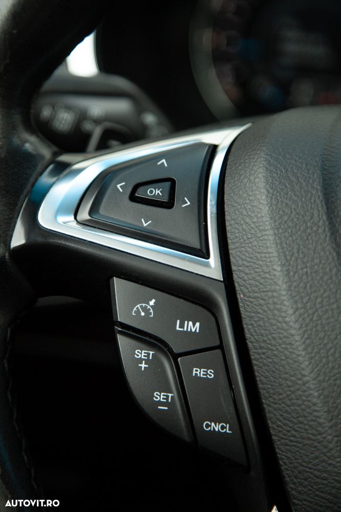 Ford Edge 2.0 TDCi Bi-Turbo 4x4 ST-LINE - 21