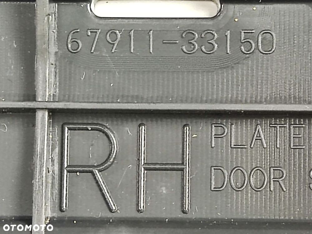 LEXUS ES gen VII od 2018r Listwy Progowe Nakładki - 12