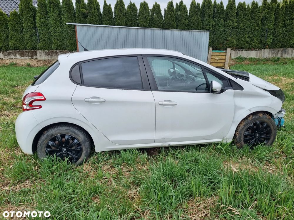 Peugeot 208 HDi 68 Access - 4