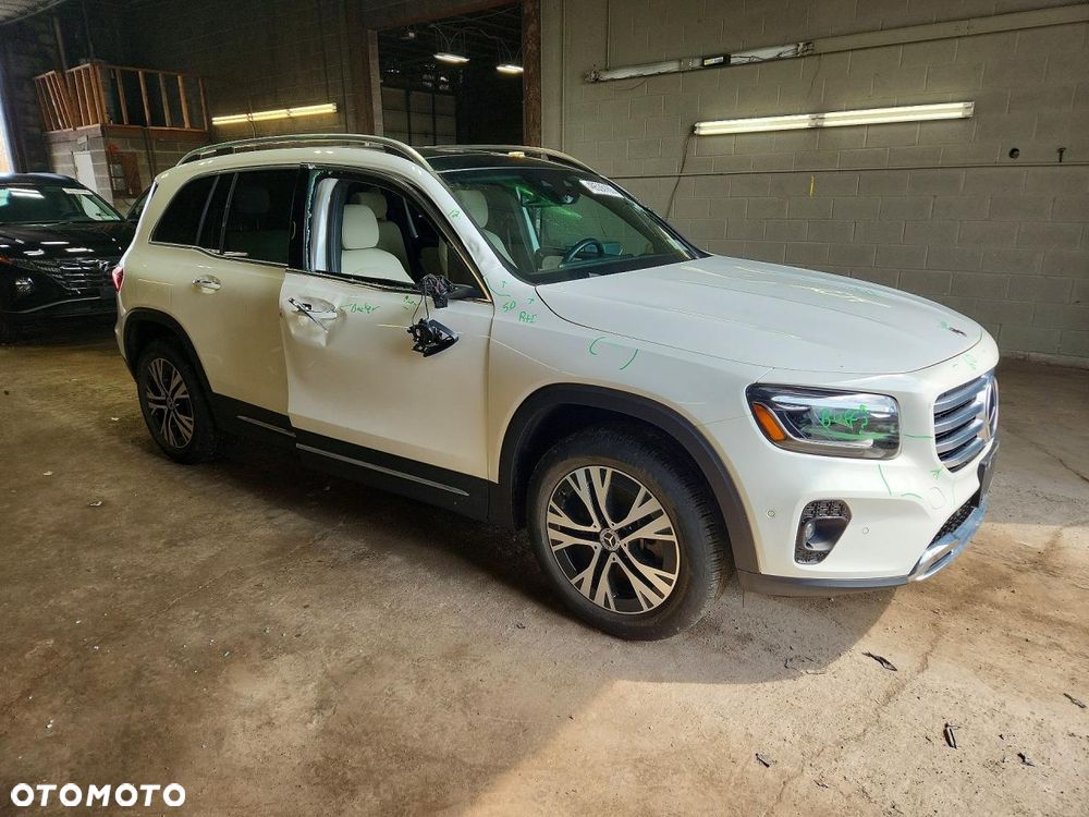 Mercedes-Benz GLB - 5