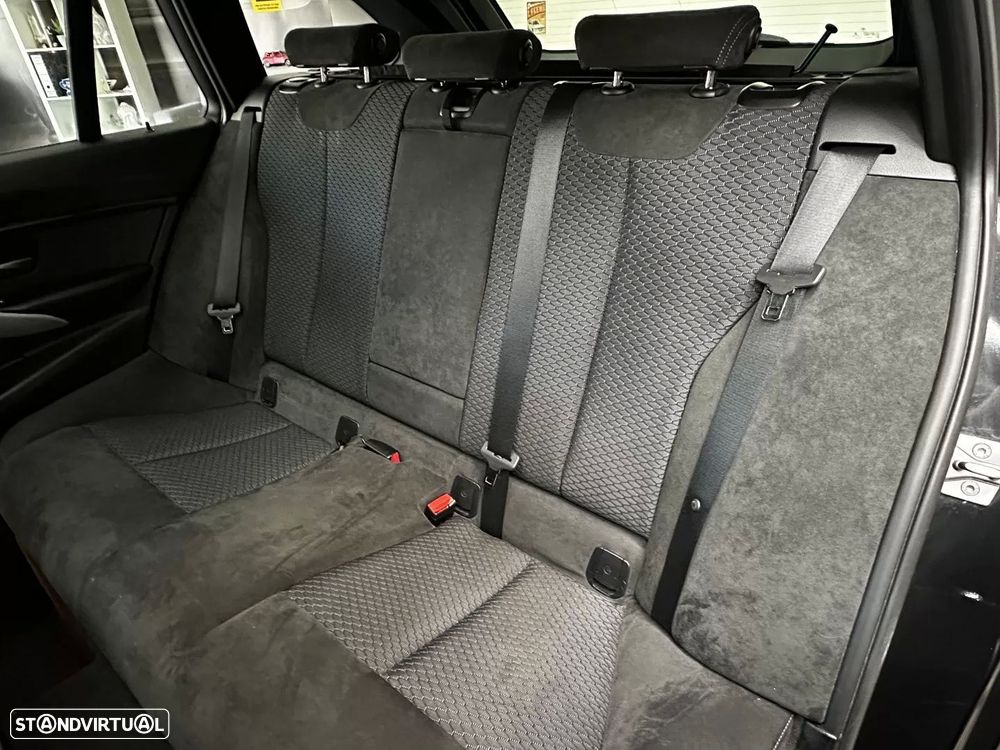 BMW 320 d Auto Pack M - 25