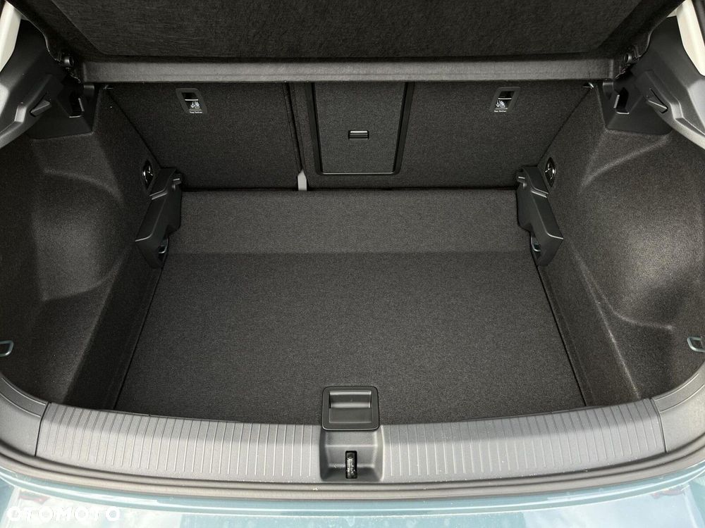 Volkswagen T-Roc - 15