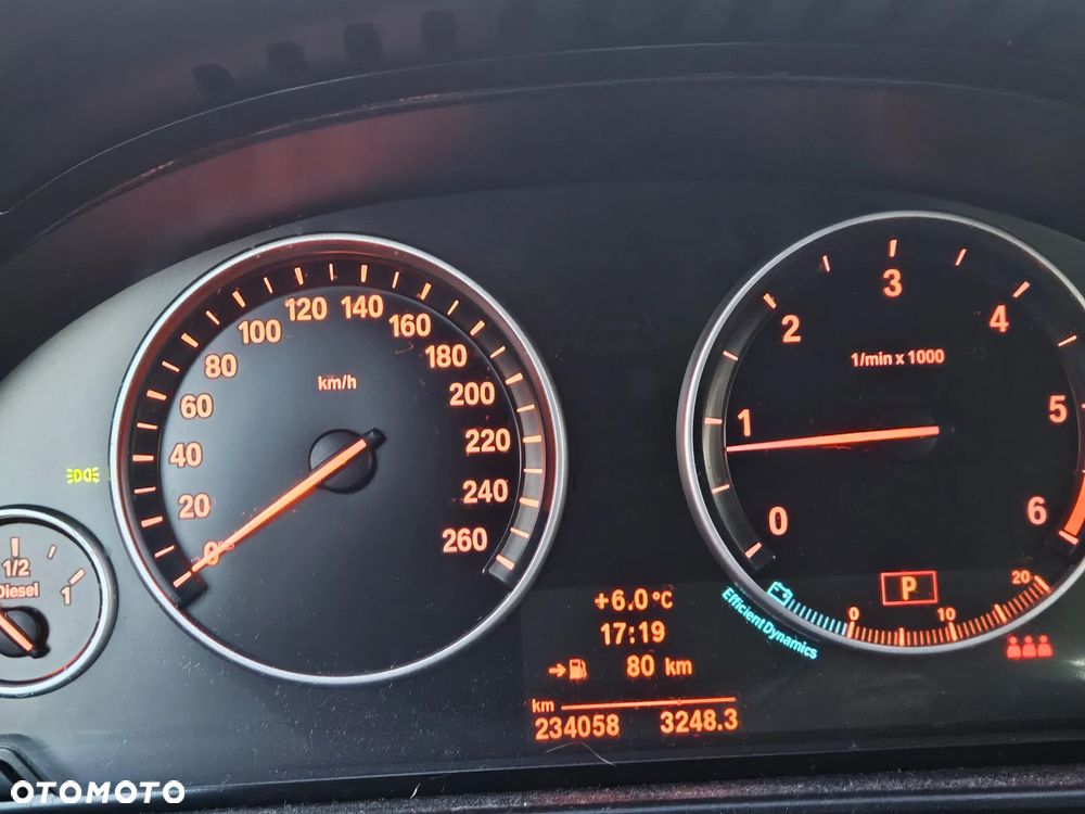 BMW Seria 5 520d Sport-Aut - 9