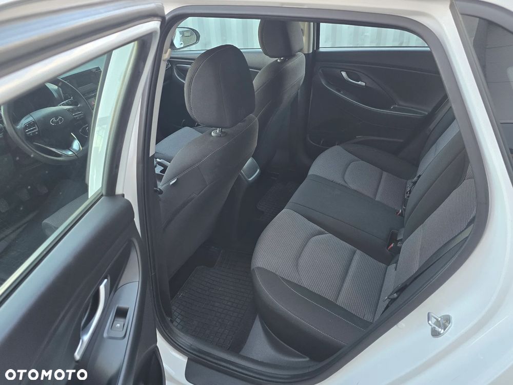 Hyundai i30 1.5 DPI Modern - 14