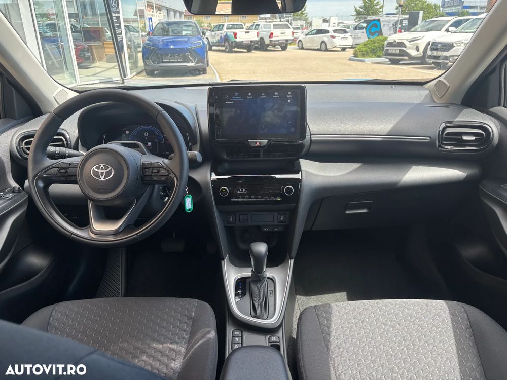 Toyota Yaris Cross - 14