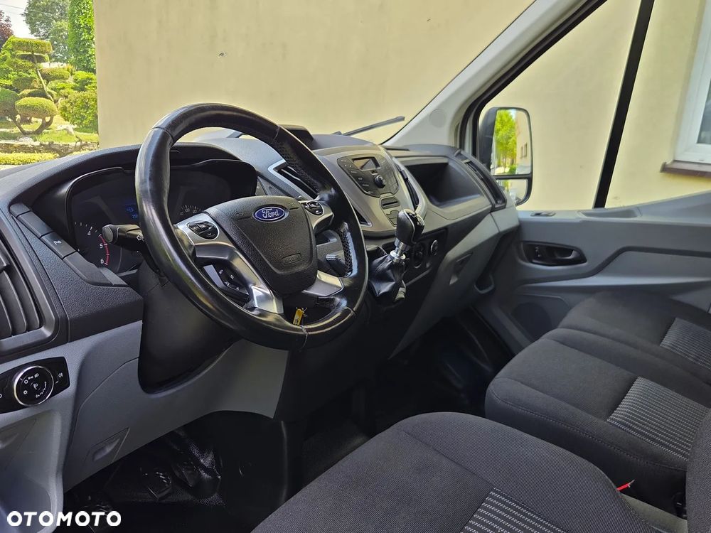 Ford Transit - 27