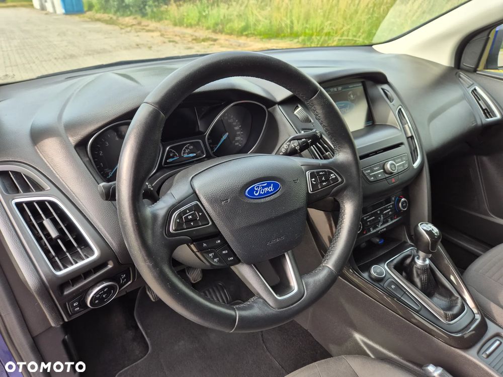 Ford Focus - 28