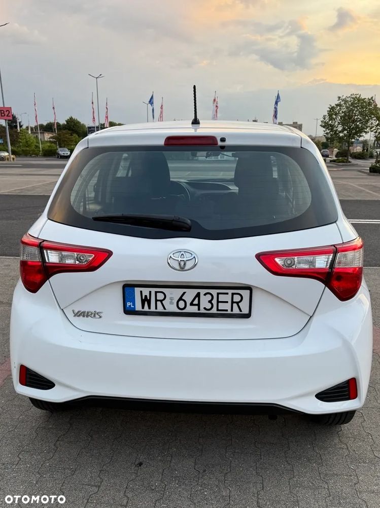 Toyota Yaris 1.0 VVT-i - 5