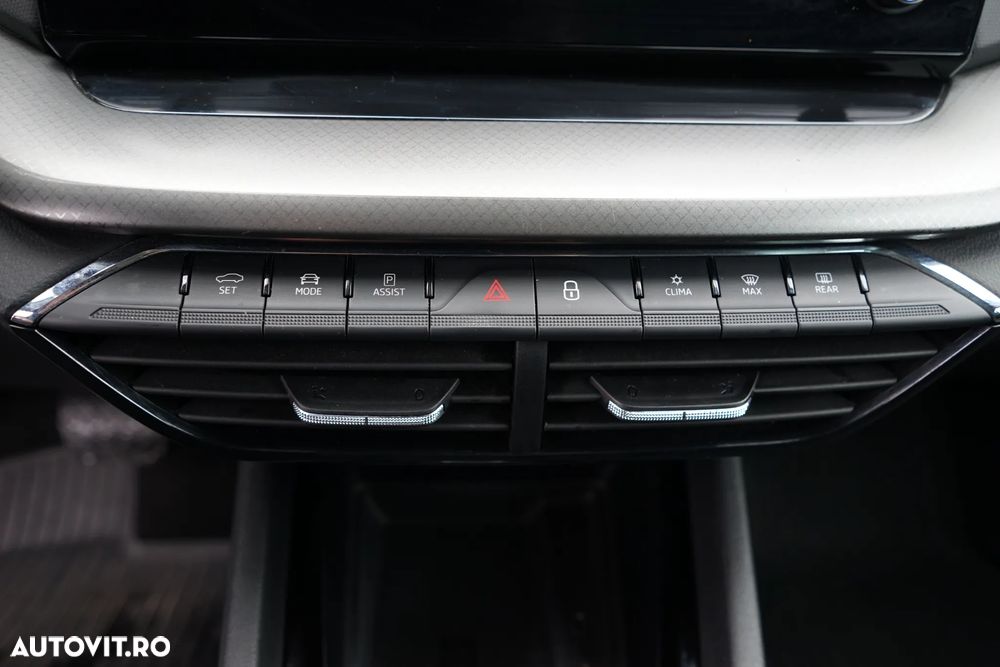 Skoda Octavia 2.0 TDI DSG Ambition - 22