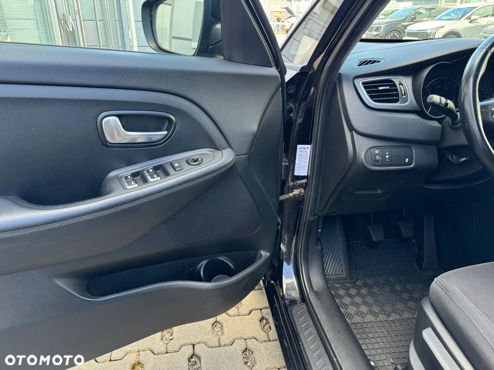 Kia Carens 1.7 CRDi L - 11
