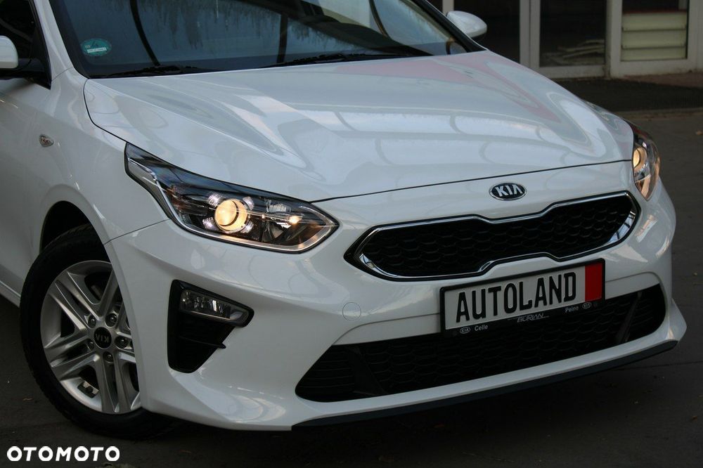 Kia Ceed - 16