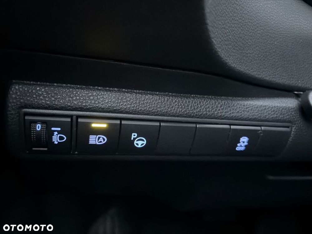 Toyota Corolla 1.8 Hybrid Comfort - 23