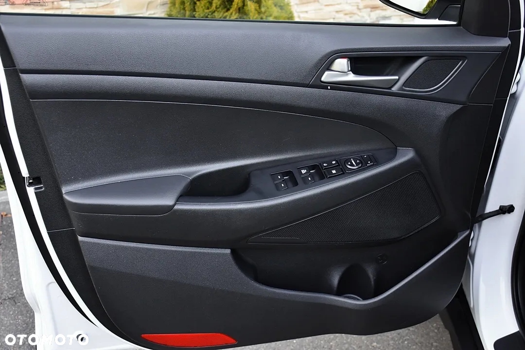 Hyundai Tucson 1.6 GDi 2WD Select - 26
