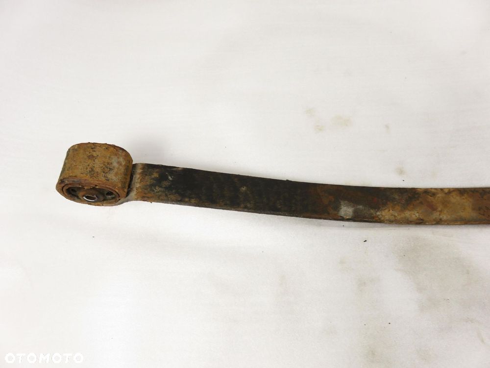 RESOR TYŁ DODGE CARAVAN - 8