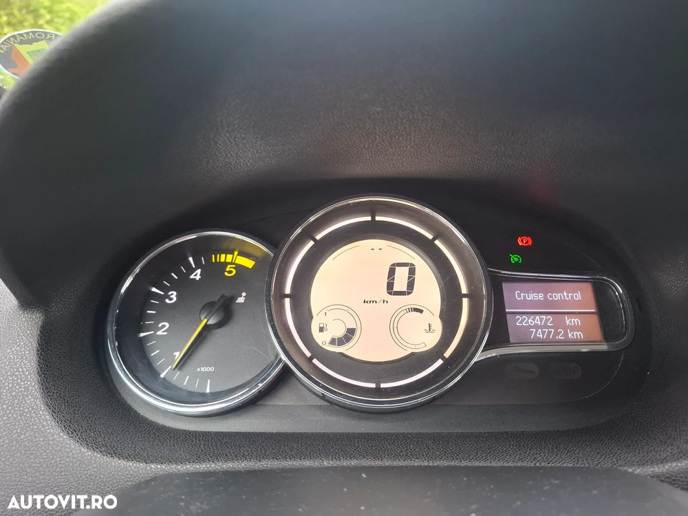 Renault Megane ENERGY dCi 110 Start & Stopp Paris - 11