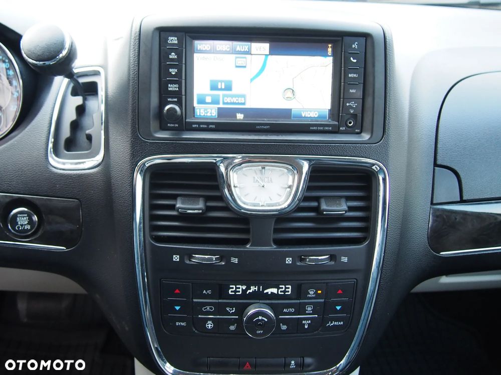 Lancia Voyager 2.8 CRD16v Platinum - 19