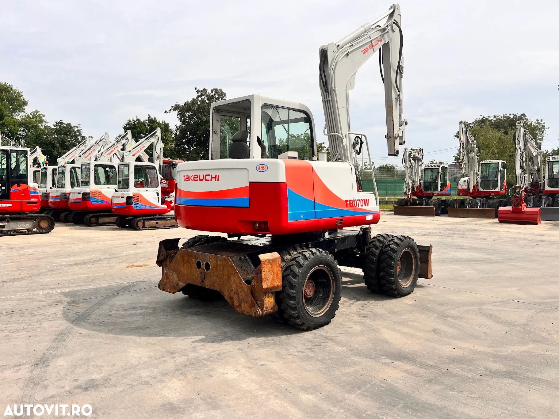 Takeuchi TB070W - 4