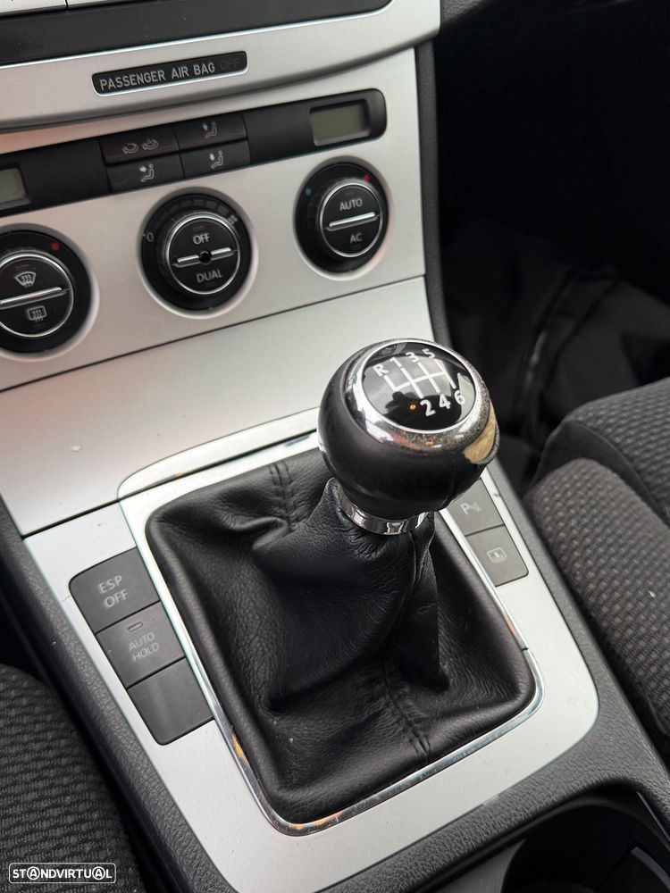 VW Passat 2.0 TDI Highline - 12