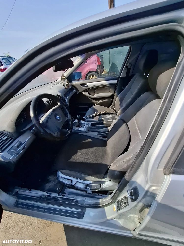 Dezmembrez BMW E46 318D - 7