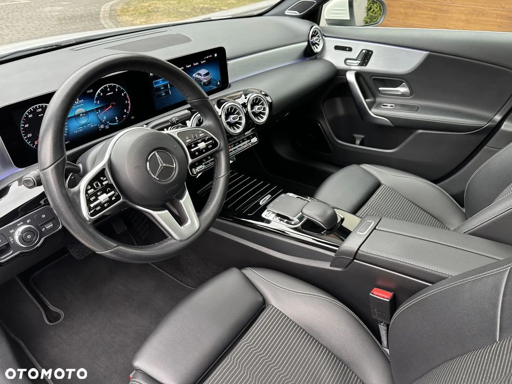 Mercedes-Benz Klasa A 250 Progressive 7G-DCT - 37