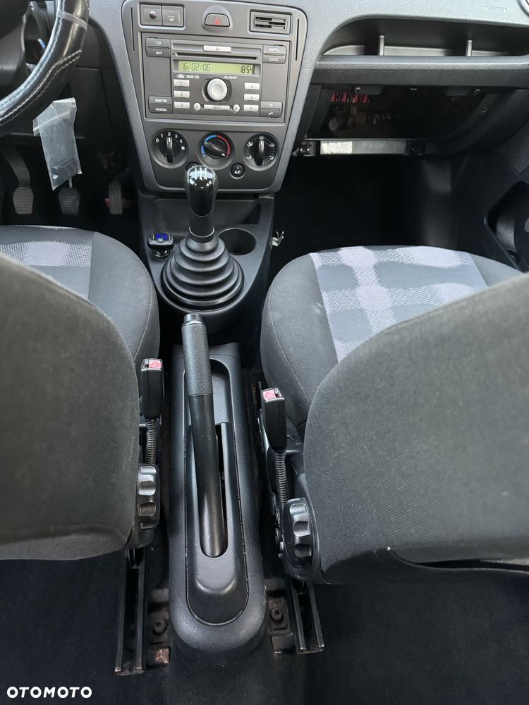 Ford Fusion 1.4 TDCI Ambiente - 27