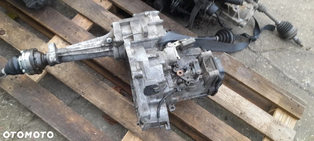 VW T4 2.4 D skrzynia biegów CRN - 4