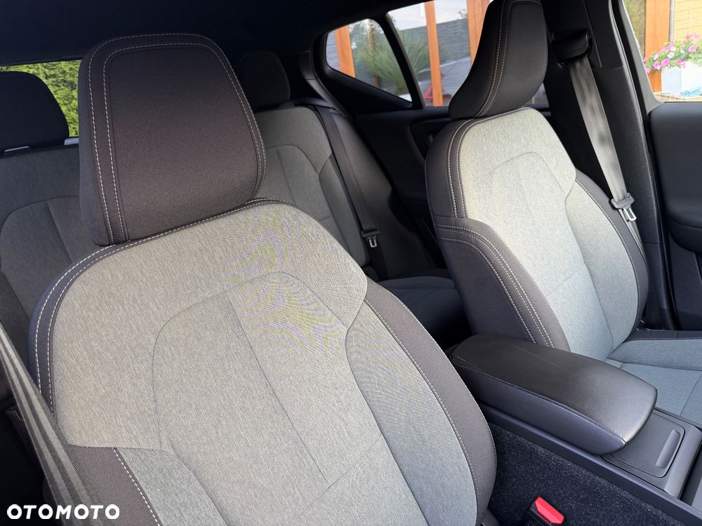 Volvo XC 40 B3 Plus Bright - 3