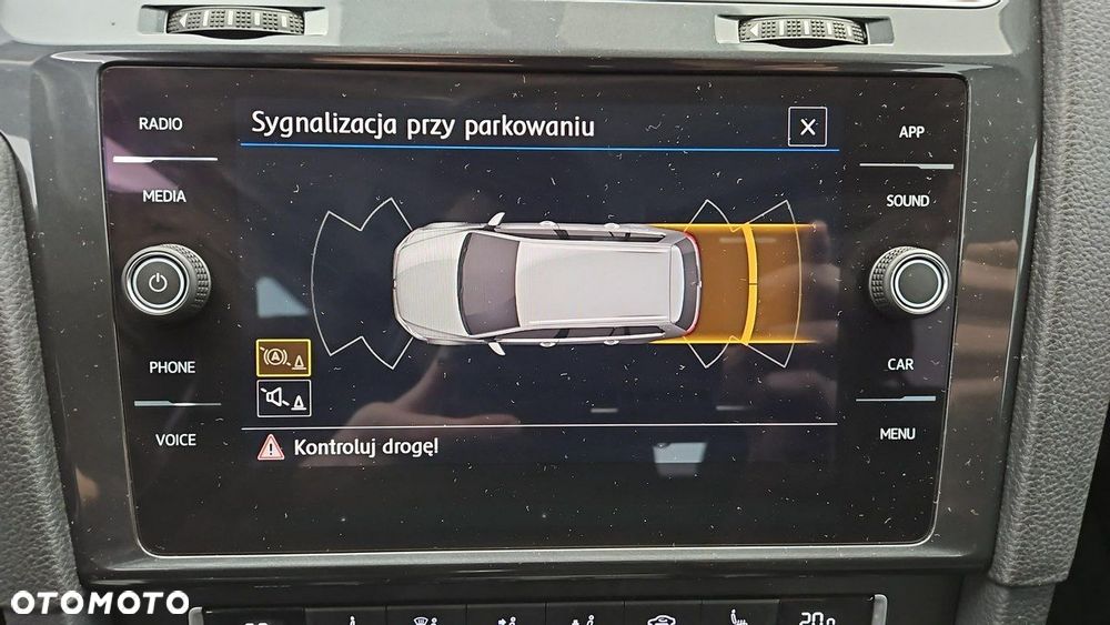 Volkswagen Golf - 21