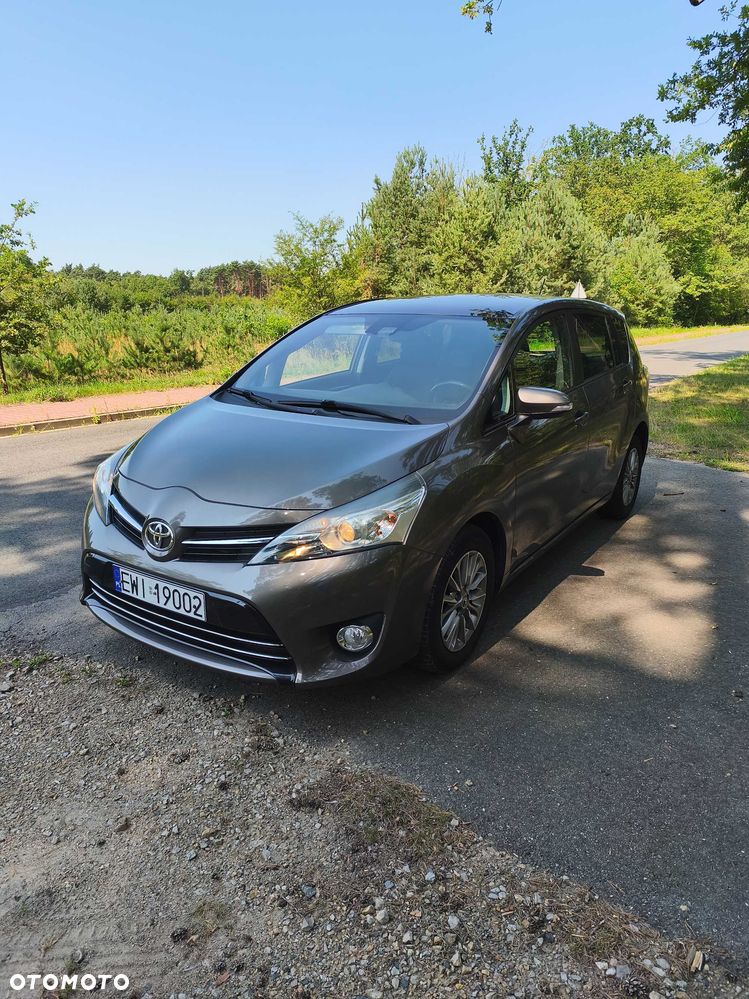 Toyota Verso - 2
