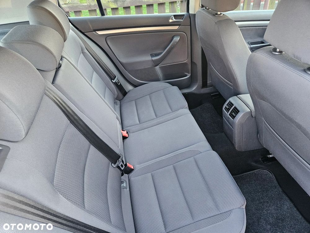 Volkswagen Golf 2.0 TDI Edition - 7