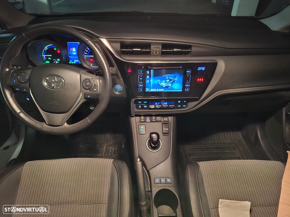 Toyota Auris Touring Sports 1.8 HSD Exclusive +TSS+Navi - 12