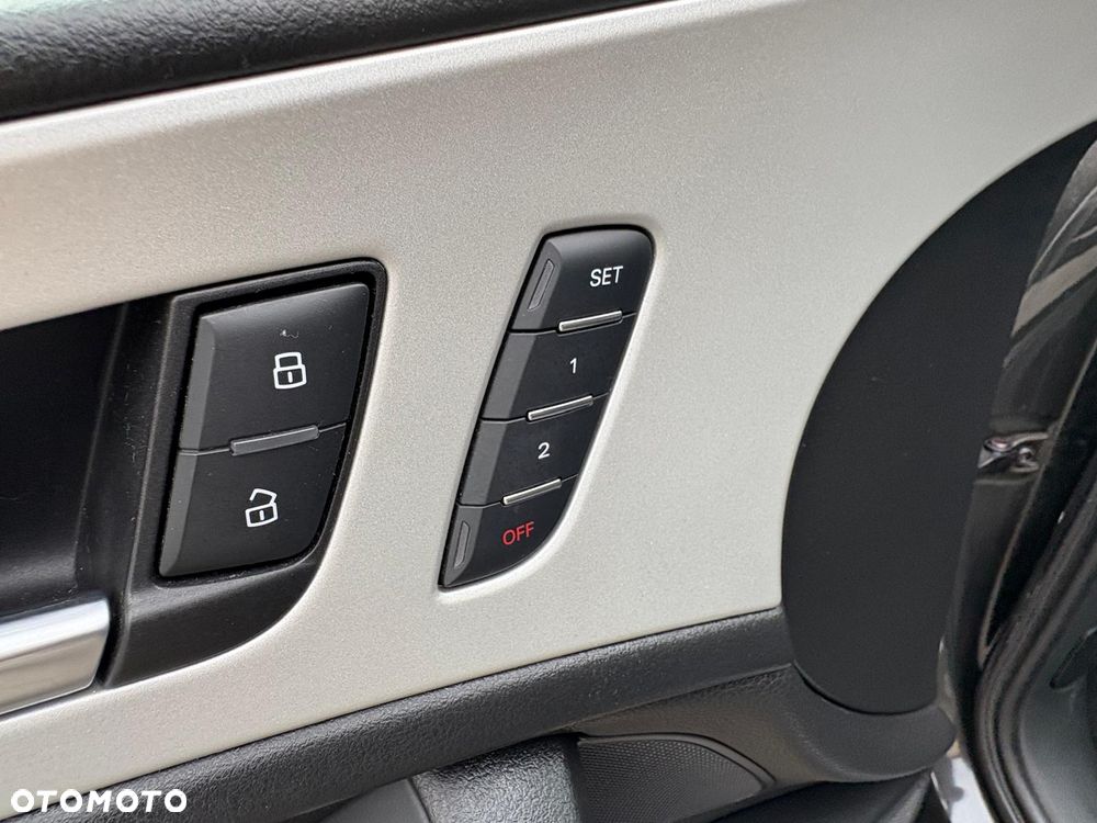 Audi A6 Avant 2.0 TDI Ultra S tronic - 12