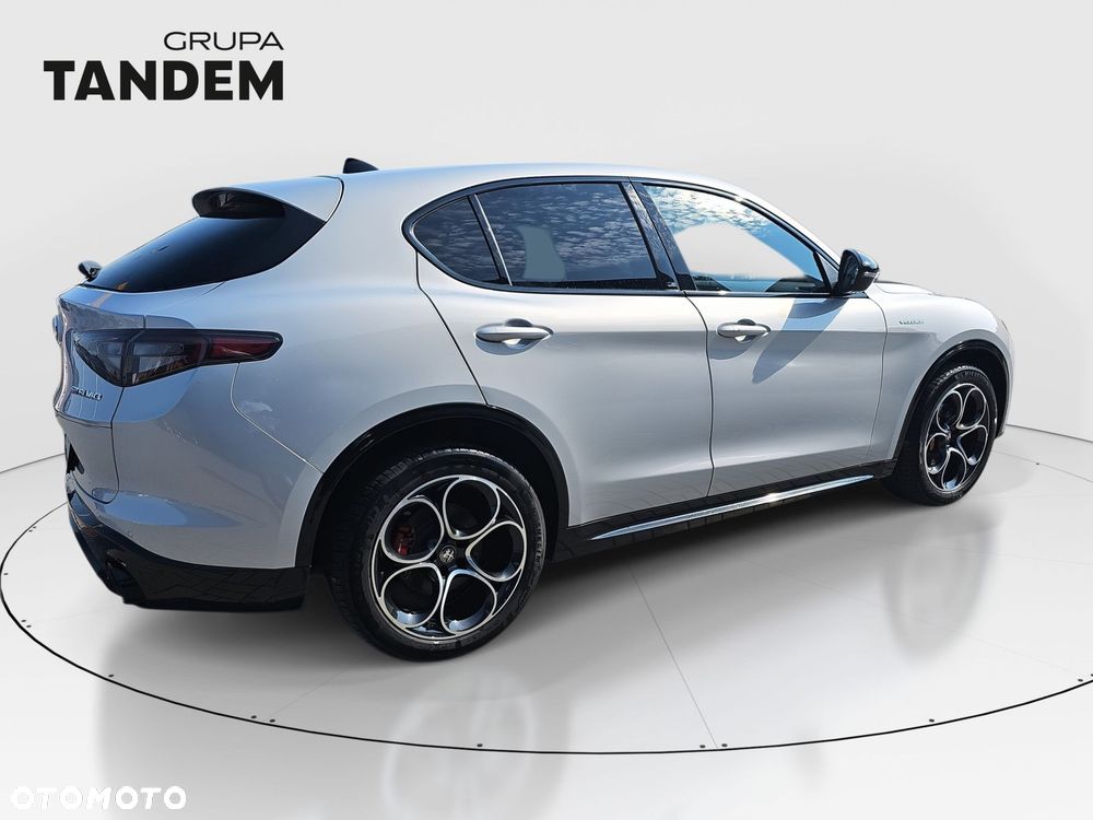 Alfa Romeo Stelvio 2.0 Turbo Veloce Q4 - 6