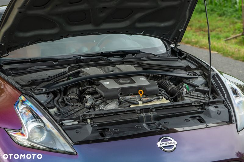 Nissan 370 Z Standard - 8