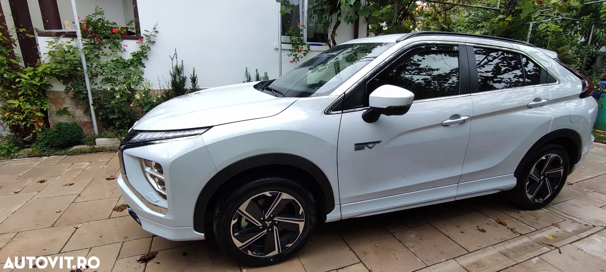 Mitsubishi Eclipse-Cross - 5