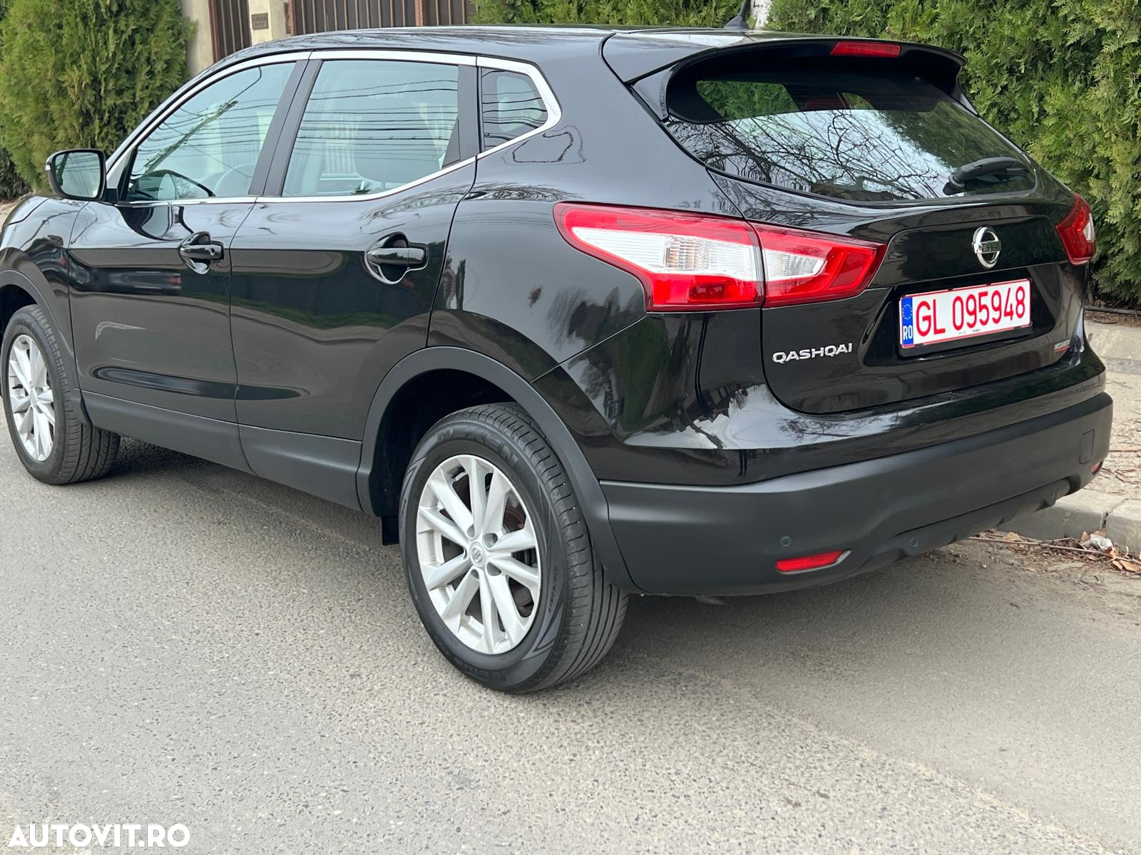 Nissan Qashqai 1.6 DCI Start/Stop X-TRONIC N-Connecta - 6