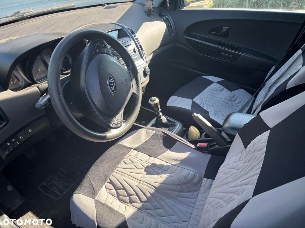 Kia Ceed 2007 photo 3