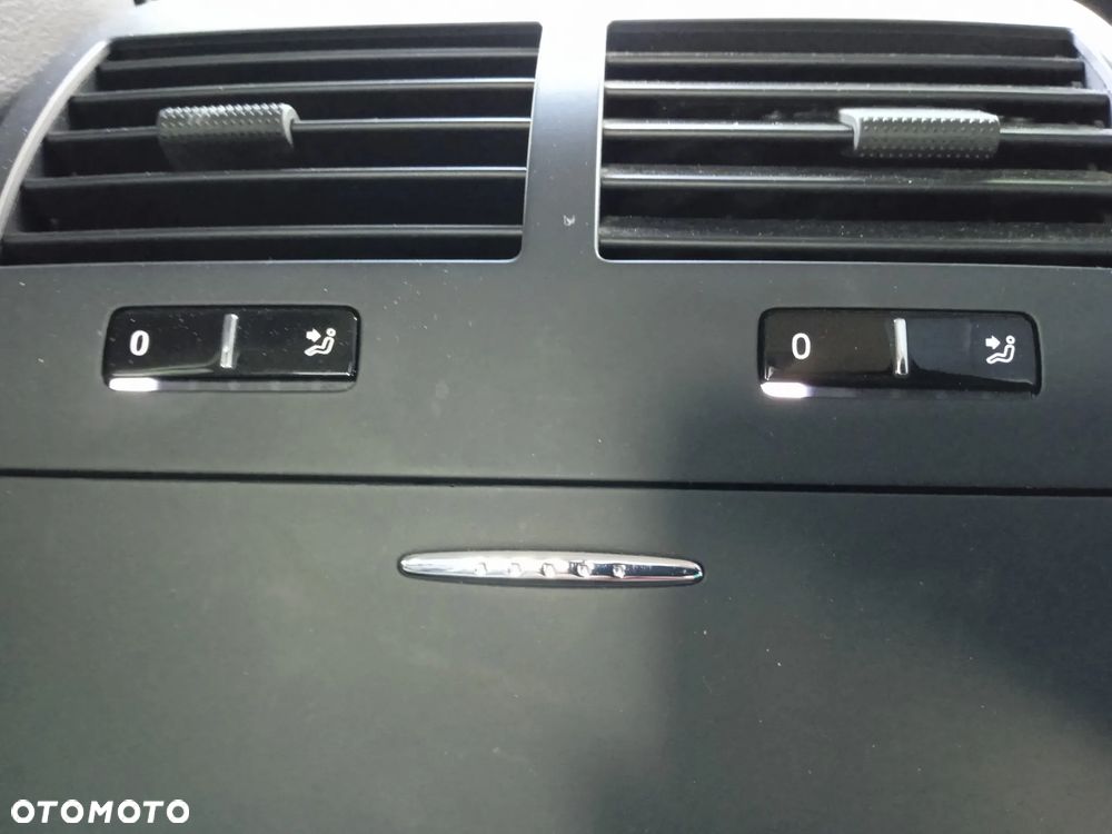 Volkswagen Phaeton 3.0 V6 TDI DPF 4MOTION Automatik (5 Sitzer) - 29