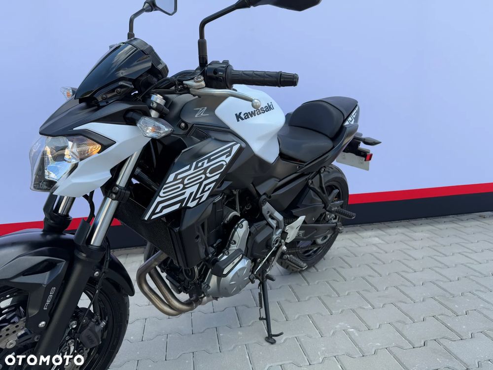 Kawasaki Z 650 - 23
