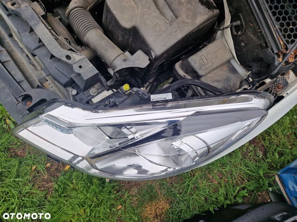 LAMPA PRZEDNIA LEWA CITROEN C3 II, DS3  2009-2016 - 2